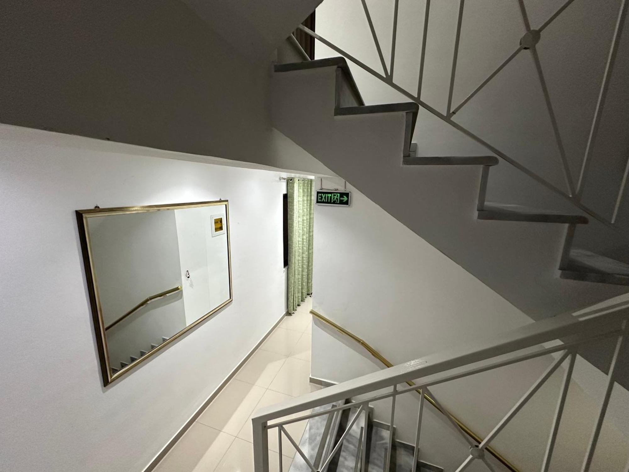 Hotel Elisabet Саранда Экстерьер фото
