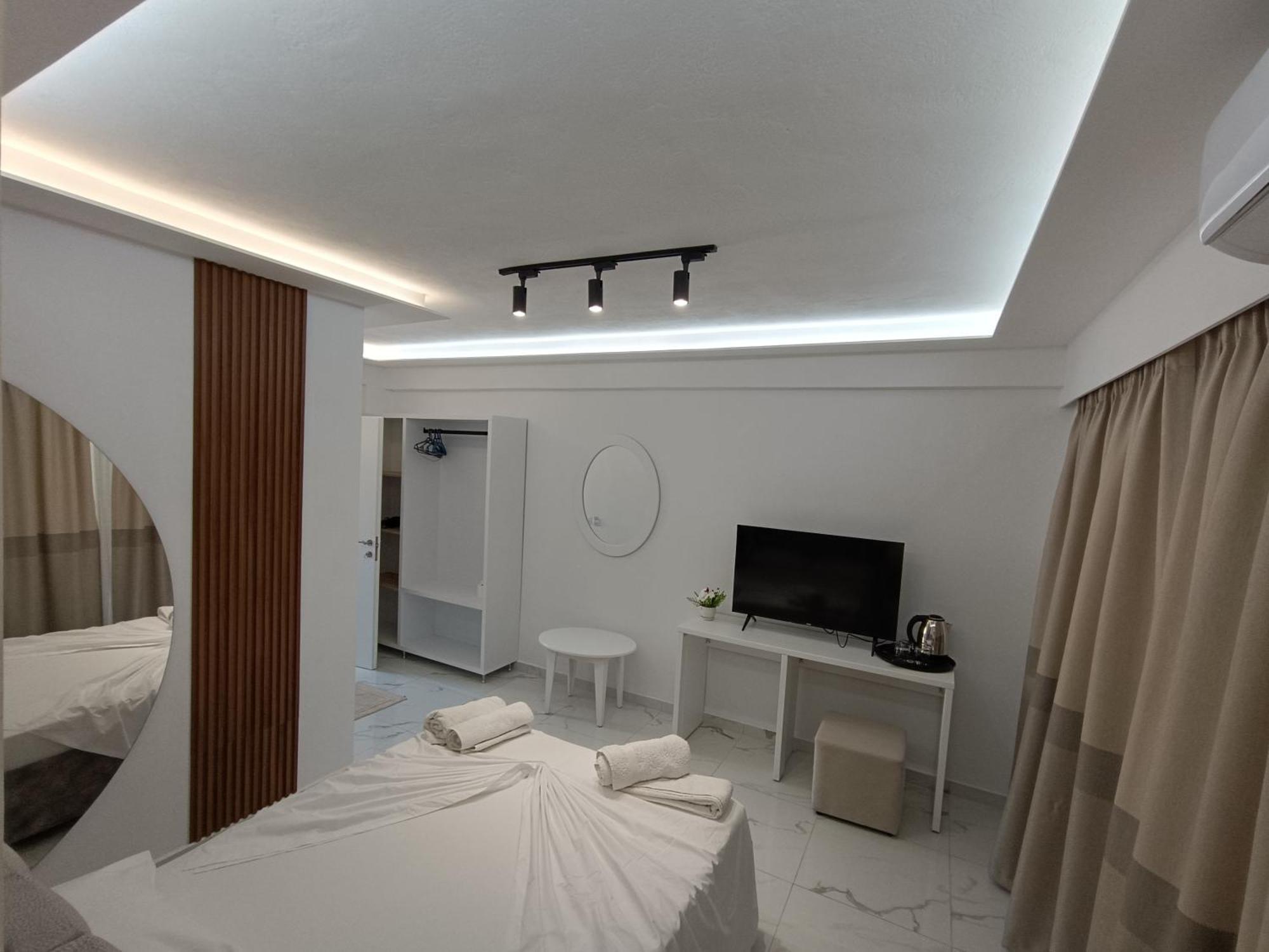 Hotel Elisabet Саранда Экстерьер фото